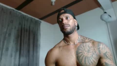 Snapshot of manolofitt chatting on 09-30-25, 04:12 Manolo online show from 09-30-25, 04:12