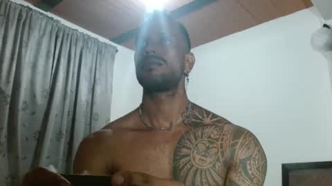 Manolo online show from 10-26-25, 04:40