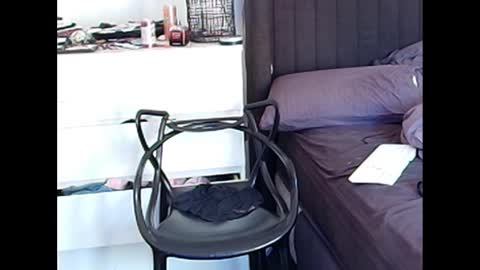 Snapshot of mantis011 chatting on 03-09-25, 05:33 ausie baby online show from 03-09-25, 05:33