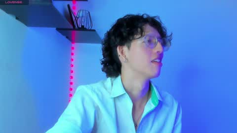 Snapshot of manu_vera8 chatting on 02-07-25, 08:42 Manuel online show from 02-07-25, 08:42