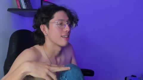 Snapshot of manu_vera8 chatting on 03-02-25, 10:38 Manuel online show from 03-02-25, 10:38