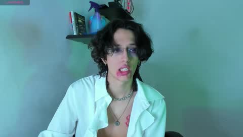 Snapshot of manu_vera8 chatting on 10-31-25, 07:26 Manuel online show from 10-31-25, 07:26