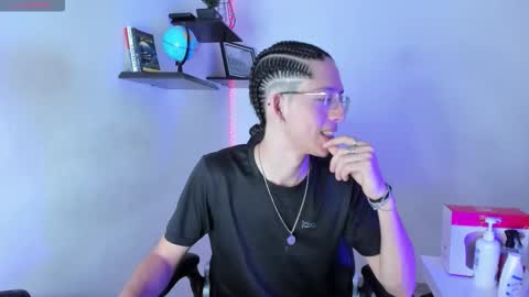 Snapshot of manu_vera8 chatting on 11-06-25, 11:26 Manuel online show from 11-06-25, 11:26