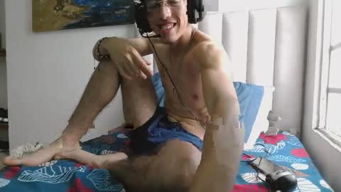 Manuel online show from 04-11-26, 08:35