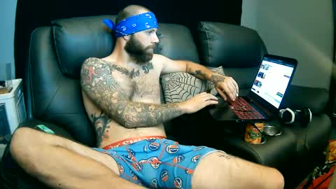 Daddy online show from 09-29-25, 02:27