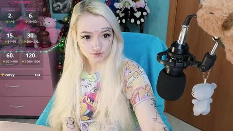 Snapshot of manuela_unicorn chatting on 12-13-24, 11:17 Manuela online show from 12-13-24, 11:17