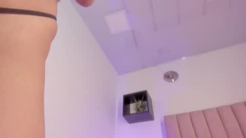 manu 3 online show from 09-10-25, 04:01