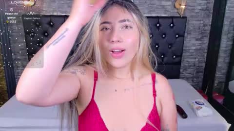 Manuela  online show from 11-27-25, 05:20