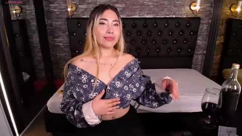 Manuela  online show from 12-20-25, 08:10