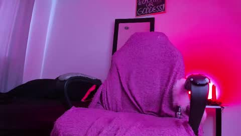 manuevans10 online show from 02-19-25, 05:16