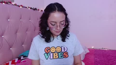 Snapshot of manumeow_ chatting on 01-17-25, 09:50 Manu online show from 01-17-25, 09:50