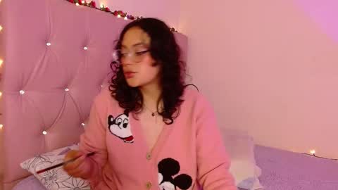 Snapshot of manumeow_ chatting on 03-09-25, 11:03 Manu online show from 03-09-25, 11:03