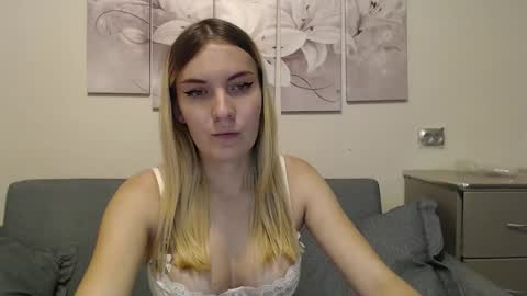 Snapshot of manyamania chatting on 10-16-25, 07:09 Prosto Maria online show from 10-16-25, 07:09