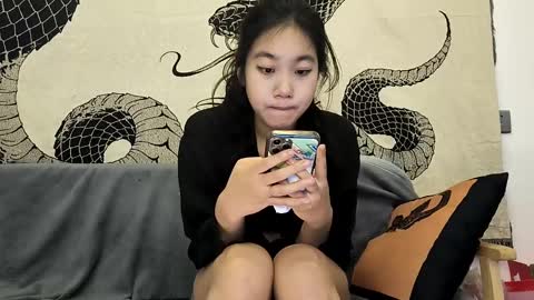 Snapshot of maodom chatting on 02-10-25, 01:24 maodom online show from 02-10-25, 01:24