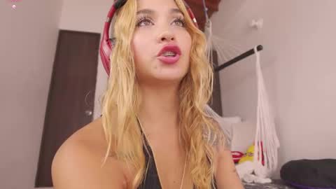 Mara Independent Model online show from 01-06-26, 04:54