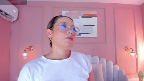 Snapshot of mara_brooks chatting on 12-04-24, 06:39 Mara online show from 12-04-24, 06:39