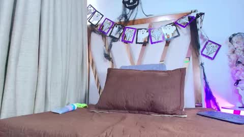 maraa_x online show from 10-14-25, 08:20