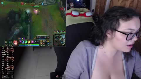 Snapshot of marcela2101 chatting on 01-04-25, 02:35 marcela2101 online show from 01-04-25, 02:35