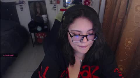 Snapshot of marcela2101 chatting on 02-11-25, 12:49 marcela2101 online show from 02-11-25, 12:49