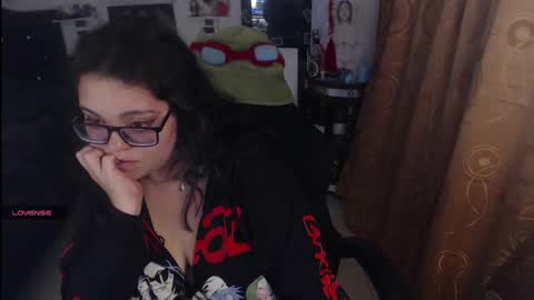 Snapshot of marcela2101 chatting on 02-11-25, 03:50 marcela2101 online show from 02-11-25, 03:50