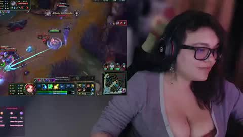 Snapshot of marcela2101 chatting on 03-04-25, 01:23 marcela2101 online show from 03-04-25, 01:23