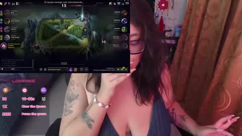 Snapshot of marcela2101 chatting on 03-12-25, 03:24 marcela2101 online show from 03-12-25, 03:24