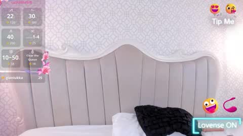 Marcela Cortes online show from 10-11-25, 09:13