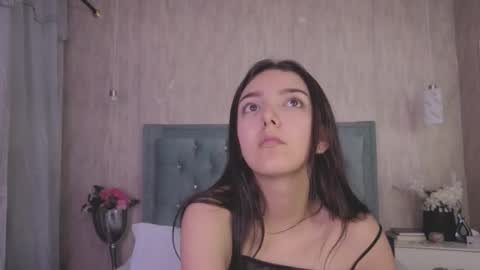 Marcela online show from 10-17-25, 08:44