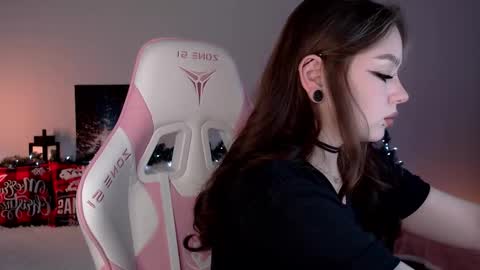 Lady Marceline online show from 11-26-25, 10:05