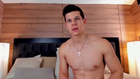 Marco Sullivan online show from 01-12-25, 04:08