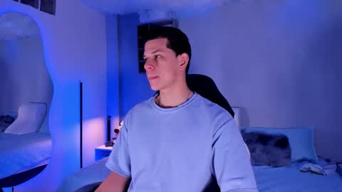 Marco Sullivan online show from 12-15-25, 01:48