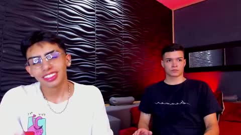 Snapshot of marcoyethan chatting on 12-15-24, 04:29 Marco and Ethan online show from 12-15-24, 04:29