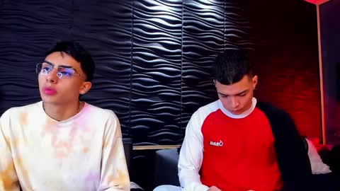 Snapshot of marcoyethan chatting on 12-24-24, 07:49 Marco and Ethan online show from 12-24-24, 07:49