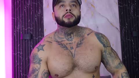 Snapshot of marcus_fit1 chatting on 02-08-26, 02:04 Marcus online show from 02-08-26, 02:04