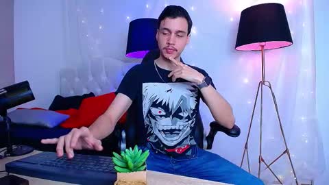 Marcus Hanks online show from 12-18-25, 01:17