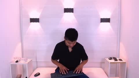 marcus hans online show from 10-18-25, 12:28