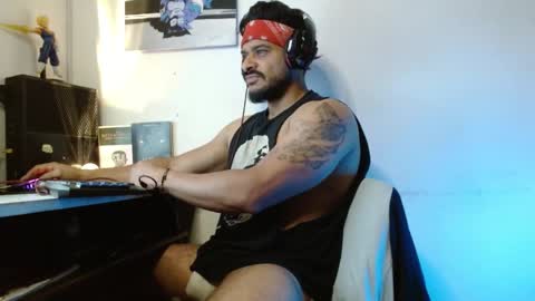 Snapshot of marcus_phoenix chatting on 02-09-25, 06:05 Marcus online show from 02-09-25, 06:05