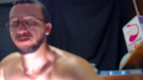 Snapshot of marcusmilarc chatting on 02-04-25, 03:11   online show from 02-04-25, 03:11