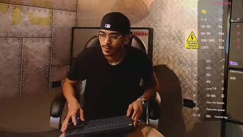 Snapshot of marcusrain_ chatting on 01-11-26, 03:44 Marcus online show from 01-11-26, 03:44