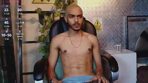 Snapshot of marcusrain_ chatting on 02-03-26, 06:40 Marcus online show from 02-03-26, 06:40