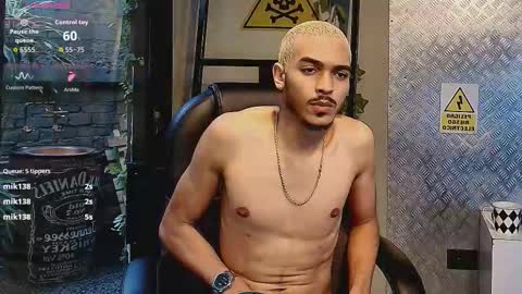 Snapshot of marcusrain_ chatting on 02-09-26, 12:31 Marcus online show from 02-09-26, 12:31