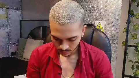 Snapshot of marcusrain_ chatting on 02-14-26, 04:15 Marcus online show from 02-14-26, 04:15