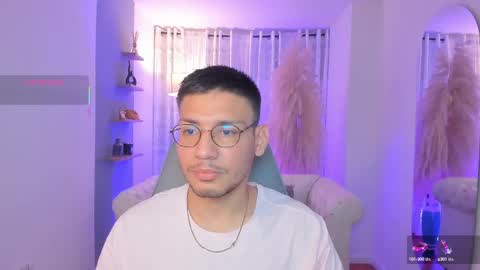 Snapshot of marcuswildx chatting on 09-29-25, 08:35 marcus online show from 09-29-25, 08:35