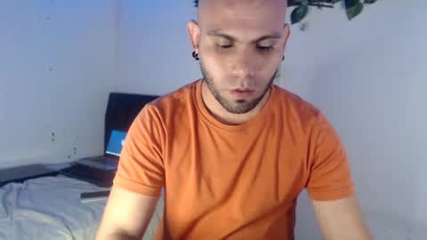 Snapshot of marek_secrett chatting on 10-30-25, 10:43 marek_secrett online show from 10-30-25, 10:43