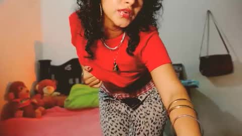 Snapshot of margareth_torres chatting on 10-22-25, 01:50 Margareth online show from 10-22-25, 01:50