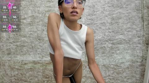 Aitana online show from 01-16-25, 04:49