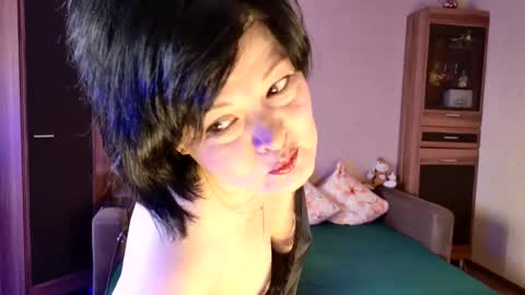 Snapshot of margo604082 chatting on 02-20-25, 03:45 Margo online show from 02-20-25, 03:45