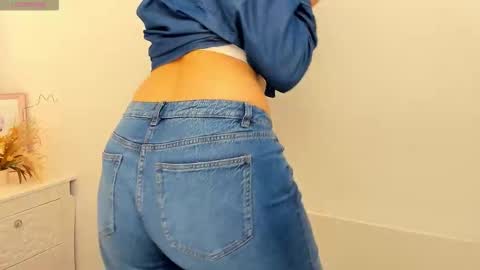 Snapshot of margobloom chatting on 12-02-25, 05:24 Margo online show from 12-02-25, 05:24