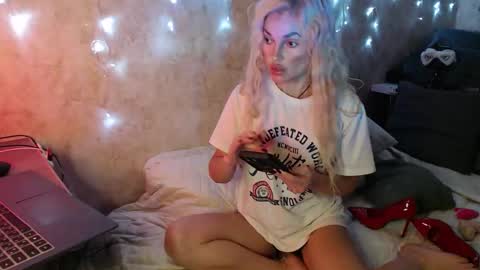 Margoo online show from 10-19-25, 02:34