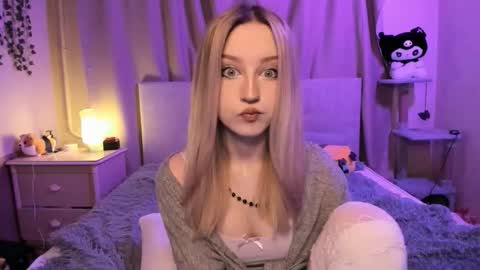 Margo online show from 11-22-25, 07:35